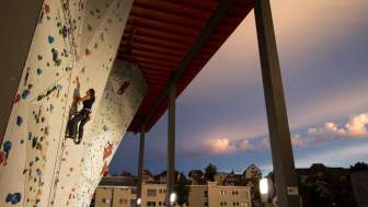 Centre d'escalade et de badminton Aranea+