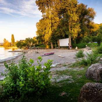 au bord de l'eau