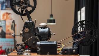 Historischer Filmprojektor aus den Anfängen des Kinos (Bild: Roberta Fele)